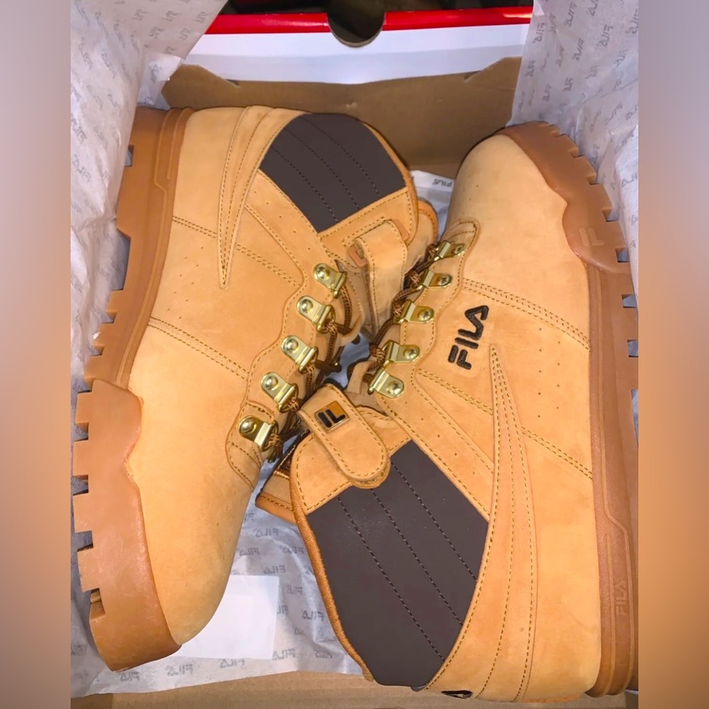 FILA SIZE 11 F13 WHEAT NWOT! Super dope